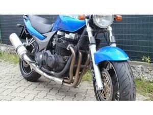 VENDO KAWASAKI ZR-7 (2001 - 04) USATA A SOMMA LOMBARDO (CODICE 9413440) - MOTO.IT