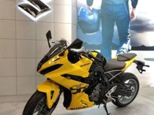 SUZUKI GSX GSX-8R MY2025 NOWY KREDYT LEASING SALON WROCLAW - ROK 2024 MEGA