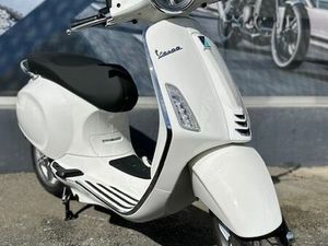 VESPA PRIMAVERA ELETTRICA 50 - NEUF 0 KM