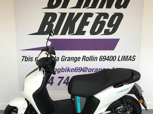 YAMAHA NEO'S 50 2024 2 BATTERIES 100 KMS