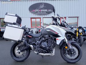 NOUVELLE BENELLI TR-K 702 EURO 5 + =PACK VALISES ET TOP CASE ALU=1