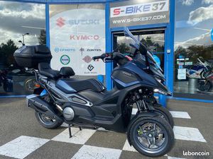 SCOOTER KYMCO 550 CV3 + ACCESSOIRES