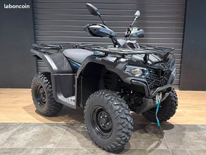 CFMOTO CFORCE 520 COURT BLACK LINE T3B 2025 / 146KM / KMS ÉVOLUTIFS / GARANTIE 5 ANS / MODÈLE DE DÉMONSTRATION / FINANCEMENT REPRISE