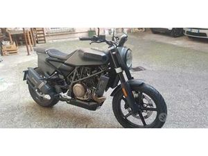 HUSQVARNA SVARTPILEN 701 - 2019