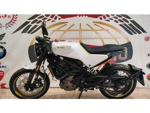 VENDO HUSQVARNA VITPILEN 401 (2018 - 19) USATA A CASTELLAMMARE DI STABIA (CODICE 9277438) - MOTO.IT