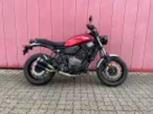 YAMAHA XSR 700
