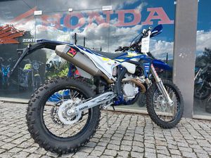 YAMAHA TÉNÉRÉ 700 WORLD RALLY 2024 COMO NOVA + EXTRAS