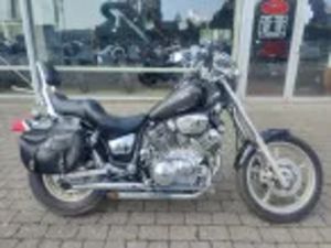 YAMAHA XV 1100 VIRAGO