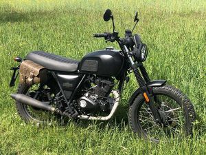 BRIXTON BX 125 SCRAMBLER CANTON BERNE -