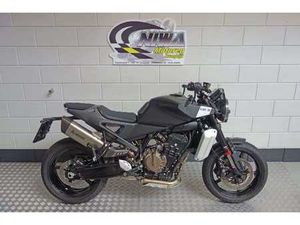 HUSQVARNA SVARTPILEN 801 ZWART