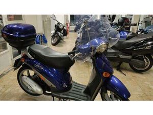 VENDO PIAGGIO LIBERTY 50 CATALYZED (2004 - 05) USATA A TORINO (CODICE 8577971) - MOTO.IT
