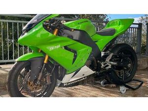 VENDO KAWASAKI NINJA 1000 ZX-10R (2004 - 05) USATA A SAN MARINO DI REPUBBLICA DI SAN MARINO (CODICE 9302526) - MOTO.IT