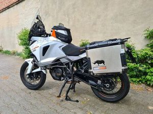 KTM 1290 SUPER ADVENTURE