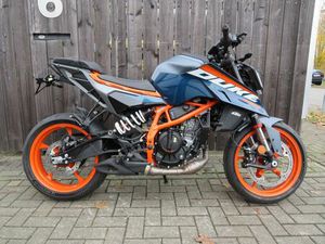 KTM 390 DUKE INKL KURZEM KENNZEICHENTRÄGER