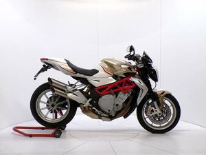 VENDO MV AGUSTA BRUTALE 1090 RR (2009 - 15) USATA A CASTELLANZA (CODICE 9320256) - MOTO.IT