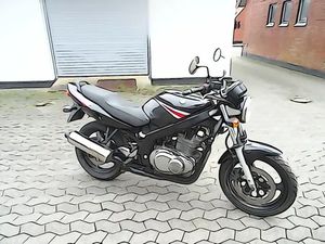 SUZUKI GS 500