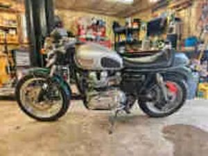 2001 TRIUMPH BONNEVILLE LOW KMS EW LOW PRICE 3500