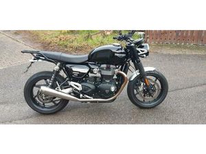 TRIUMPH SPEED TWIN 1200