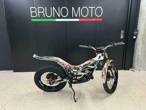 VENDO VERTIGO COMBAT VERTICAL 300 (2019 - 20) USATA A ALME' (CODICE 9310558) - MOTO.IT