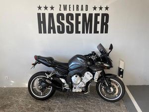 YAMAHA FZ1 RN16 TOP ZUSTAND, 1. HAND, SHARK AUSPUFF