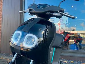 YAMAHA NEO NEOS NEO`S ELEKTRO 50ER TAGESZULASSUNG 5KM