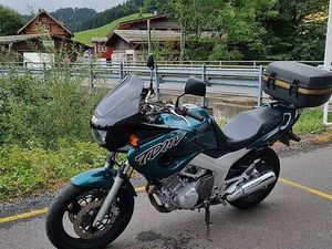 ZU VERKAUFEN YAMAHA TDM850 CANTON SCHWYTZ -