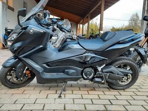 YAMAHA TMAX TECH MAX 560