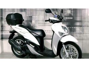 VENDO YAMAHA XENTER 150 (2011 - 14) USATA A CASALGRASSO (CODICE 9316664) - MOTO.IT