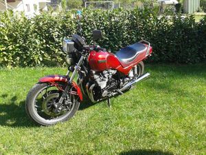 YAMAHA 750 XJ SECA 11M & ERSATZMOTOR MIT 38.000KM.