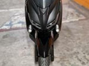 YAMAHA X-MAX 125 - 2015