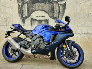 2025 YAMAHA YZF R1 FOR SALE
