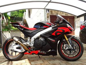 APRILIA APRILIA RS V4 FACTORY 2021, LED, SAMO 3873 KM, ZAMJENA, 2021 GOD.