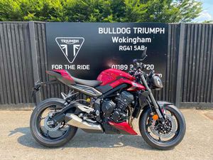 NEW TRIUMPH STREET TRIPLE 765 RS FOR SALE IN WOKINGHAM