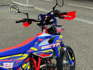 RR 125-4T LC MOTARD X MAKZARY