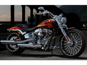 HARLEY DAVIDSON BREAKOUT CVO 1. HAND