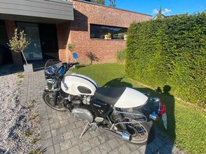 MOTO TRIUMPH THRUXTON 1200 CM3 CT OK