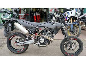 VENDO FANTIC MOTOR XMF 125 MOTARD PERFORMANCE 4T (2021 - 22) USATA A SIENA (CODICE 9473220) - MOTO.IT