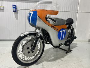 1960 HONDA 350 CC RACE BIKE A VENDRE