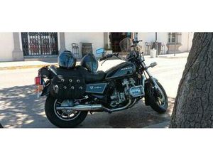 HONDA - GL 1200 GOLDWING