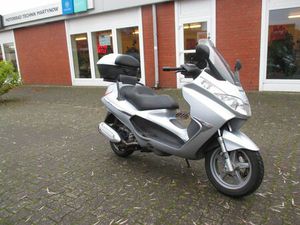 PIAGGIO X8 250