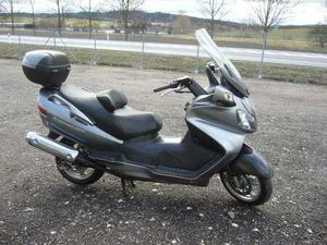 SUZUKI BURGMAN 650 EXECUTIVE , SERVISNÍ KNÍŽKA