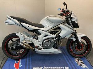 ② SUZUKI SFV 650 GLADIUS ANNÉE 2009 RÉF. LS 2649