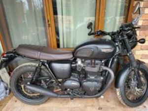 TRIUMPH BONNEVILLE MNOGO