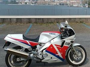 YAMAHA FZR 1000 - 1990