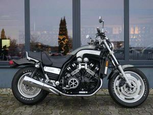 YAMAHA VMAX