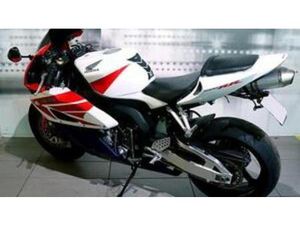 CBR 1000 RR FIREBLADE (2004 - 05)