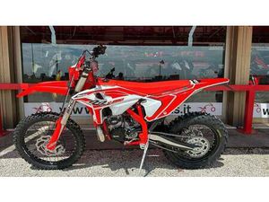 VENDO BETAMOTOR RR X-PRO 300 2T ENDURO (2025) NUOVA A PARMA (CODICE 9485556) - MOTO.IT
