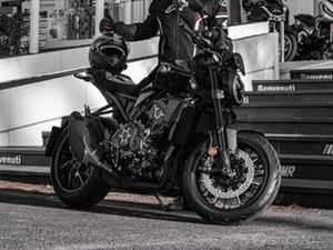 HONDA CB 1000R - 2021 (BLACK EDITION) + ACCESSORI