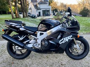 1992 SUPERB FIRST GENERATION UK FIREBLADE A VENDRE