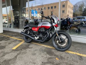 MOTO GUZZI V7 850 STONE CORSA, RETRO, MOTO NEUVE, CHF 8'195.-